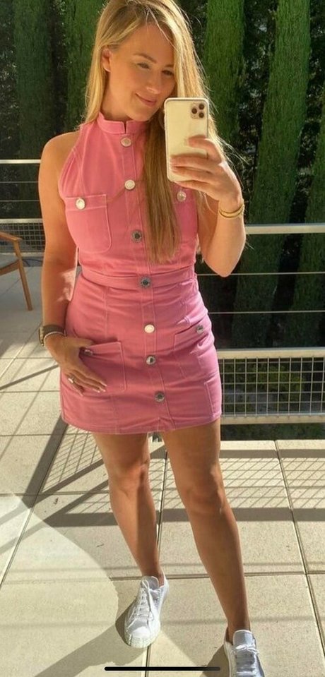 Dee Devlin 裸の女優 画像