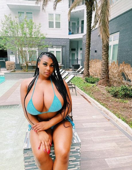 Kiera Nicole アートスター 画像