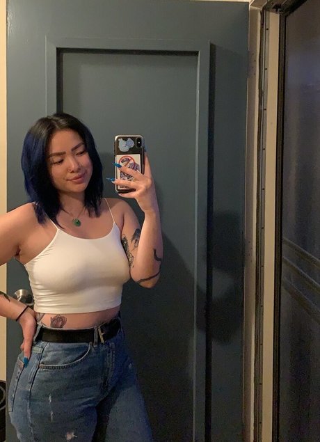 ih8vegans 美しいモデル 写真