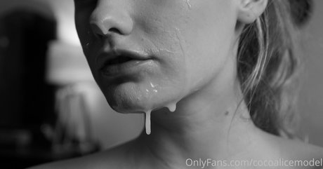 Coco Alice エロティックなスター 画像