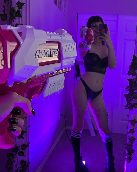 PeachyFry 可愛い女優 画像