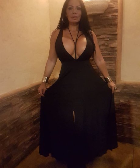 ラテン系レズビアンオンリーファンズ HD 写真