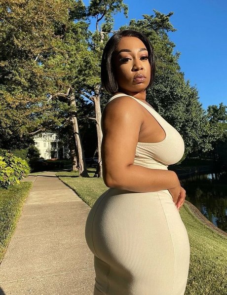 マッサージセラピストオンリーファンズ ポルノ 写真