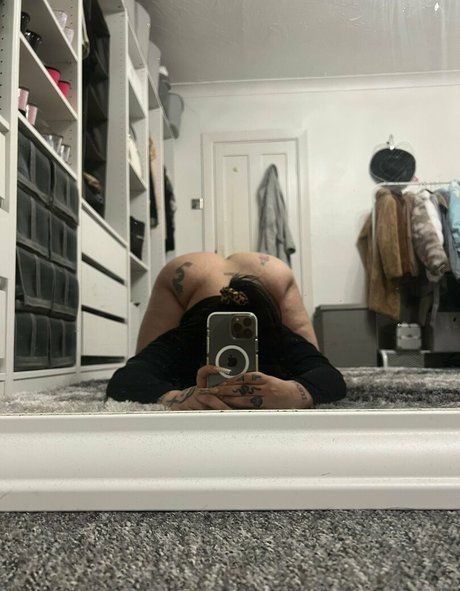 戦利品オンリーファンズ えろた 写真