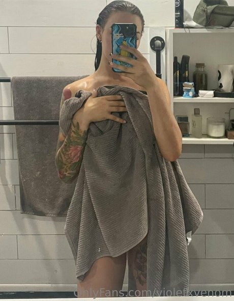 cfcourt アートポルノスター 写真