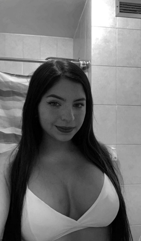 Marianyyaa ホットモデル 画像