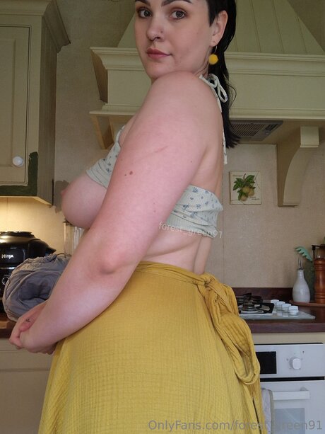 ぽっちゃりティーンオンリーファンズ セクシー 写真