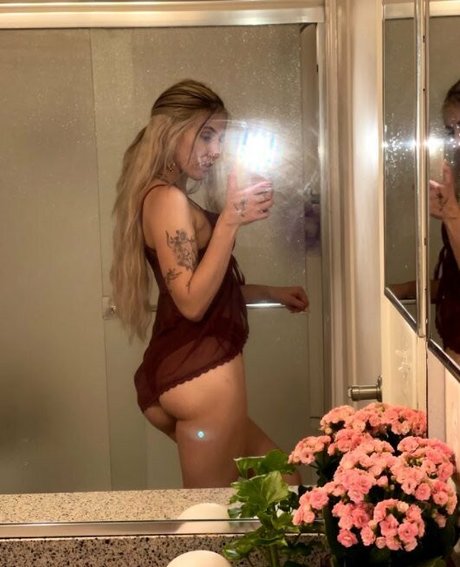 ジンジャーティーンオンリーファンズ 無料セクシー 画像