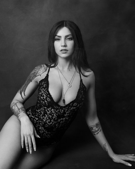 Sylina Ruiz 完璧なポルノスター 写真