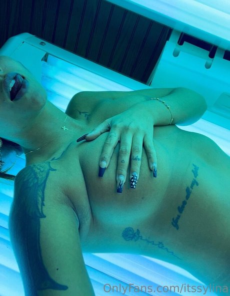 Sylina Ruiz ヌード女優 写真