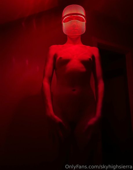 フィットネス熟女オンリーファンズ ヌード 写真