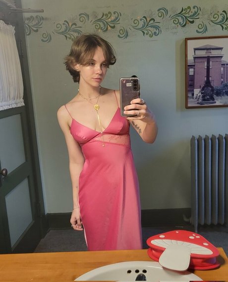 セクシーなブルネットのオンリーファンズ エロチック 画像