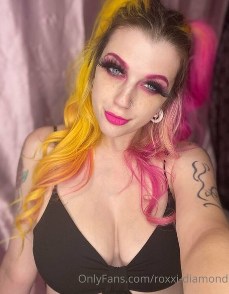 Roxxi Diamond ポルノスター 画像