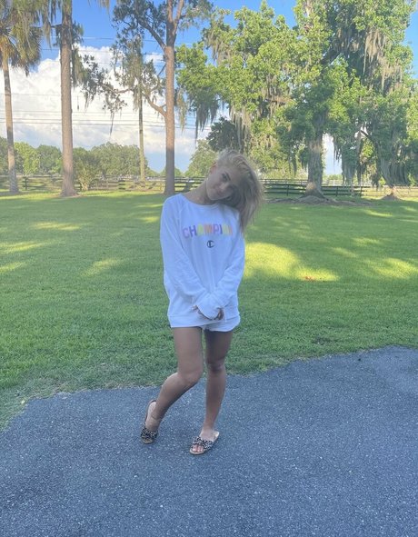 レズビアンマッサージオンリーファンズ 無料裸 ギャラリー