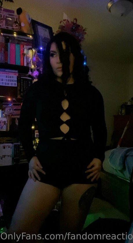 FandomReactions エロティックなポルノスター 写真