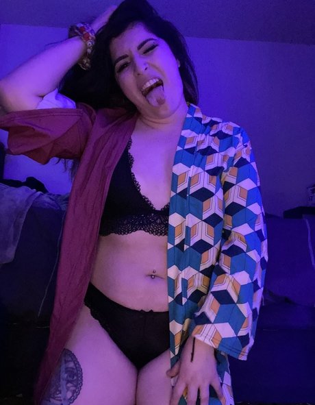 黒人ティーンオンリーファンズ 裸 画像