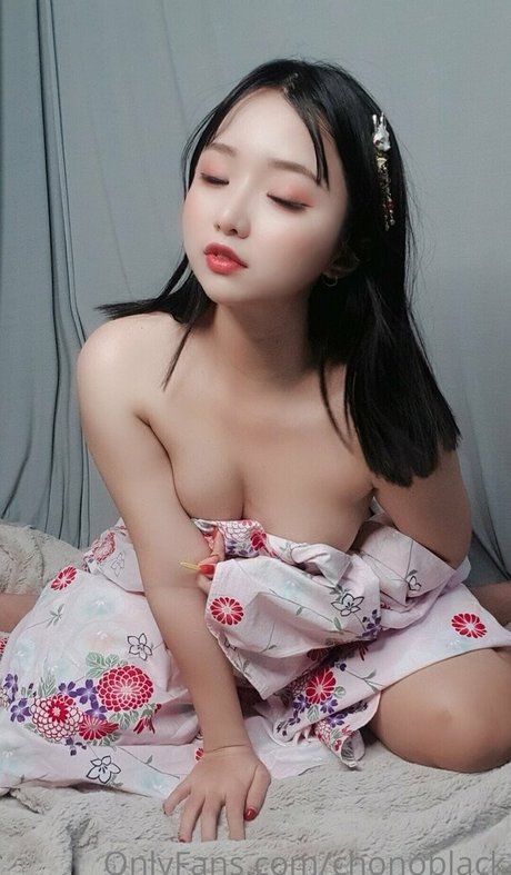 ティーンランジェリーオンリーファンズ アダルト 写真