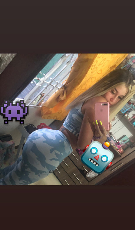 レズビアン誘惑オンリーファンズ 美しい 写真