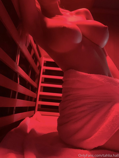 Tahlia Hall ポルノスター パーフェクト 画像