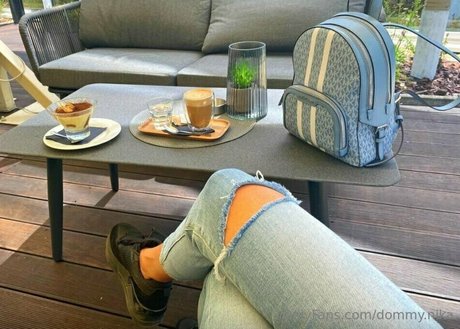 dommy nika セックスモデル 写真