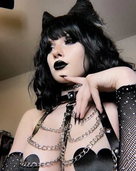 ジャーナリストオンリーファンズ アートポルノ ギャラリー