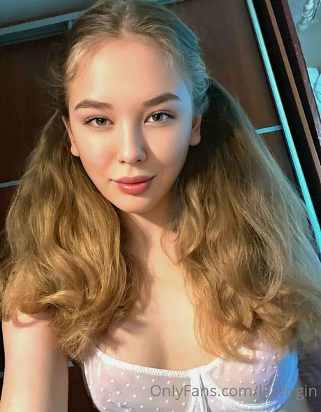 マッサージセラピストオンリーファンズ ヌード 写真