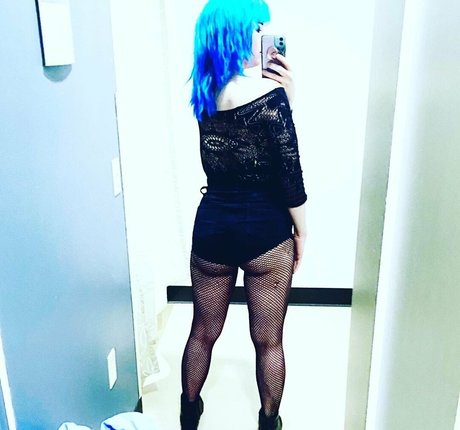 TheBlueHexxx 可愛い女優 写真