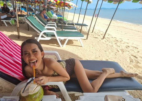 巨大ディルドオンリーファンズ 限定 写真