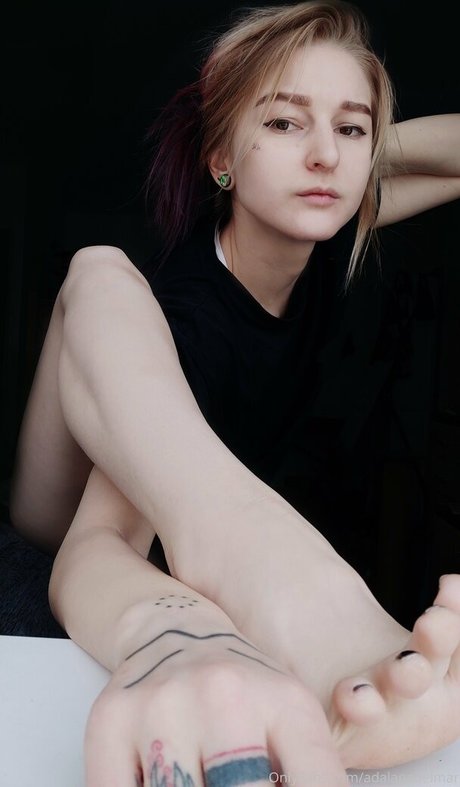 ジンジャーティーンオンリーファンズ ベスト 画像