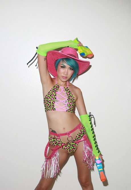 フェラチオ ティーン オンリーファンズ セクシー裸 写真