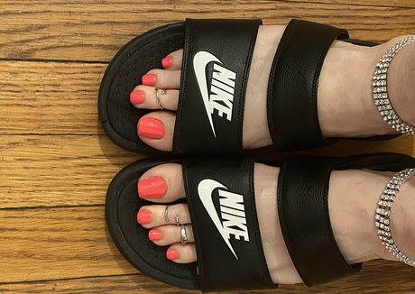 小さいチンポのシーメールオンリーファンズ エロチック アーカイブ