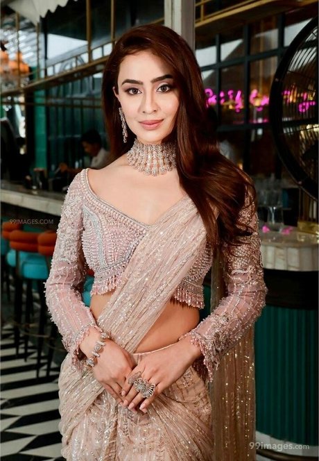 シャワー3P オンリーファンズ ホットポルノ アーカイブ