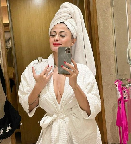 アラブの女の子オンリーファンズ えろた 画像