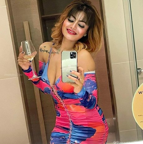 Suhaani Laskar 美しいモデル ギャラリー