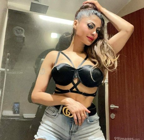 Suhaani Laskar 無料のポルノスター ギャラリー