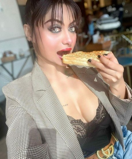 フィットネスコーチオンリーファンズ 無料ヌード 写真