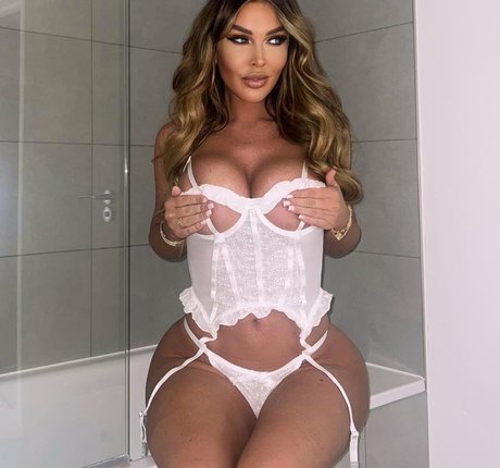 Leaslifex ポルノスター 高品質 画像