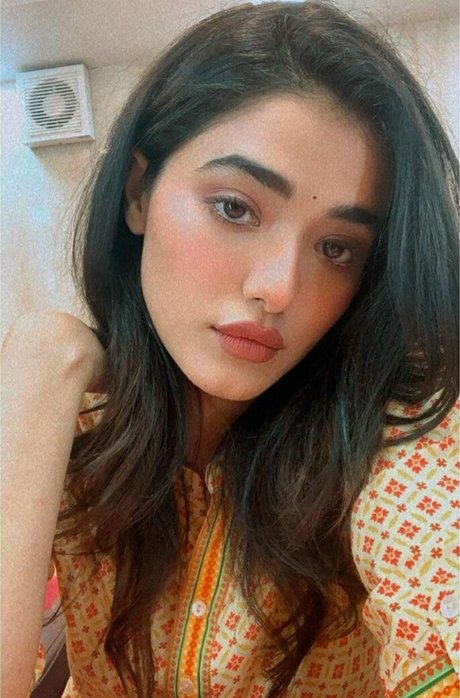 Ketika Sharma ポルノスター ホット 画像