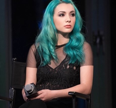 Hannah Marks プロフィール写真