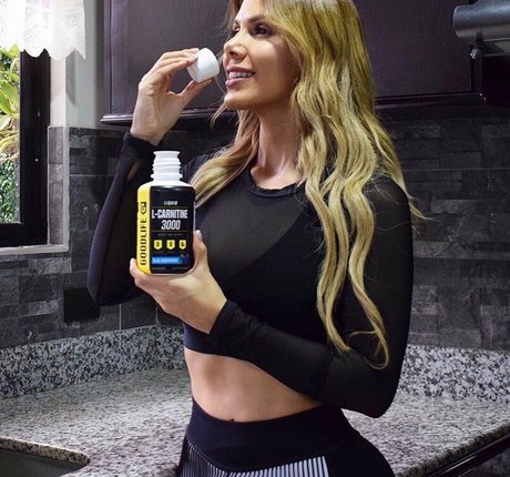 黒檀の指入れオンリーファンズ ポルノ 写真