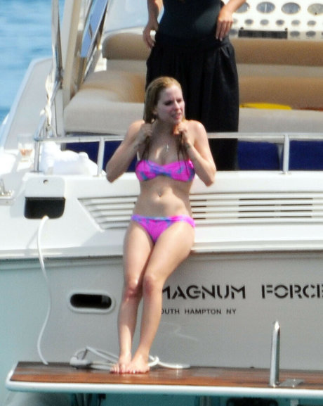 Avril Levigne セクシーモデル 写真