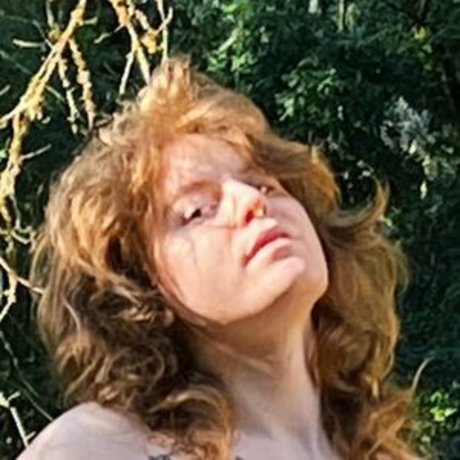 Brattyfox666 ポルノ女優 写真