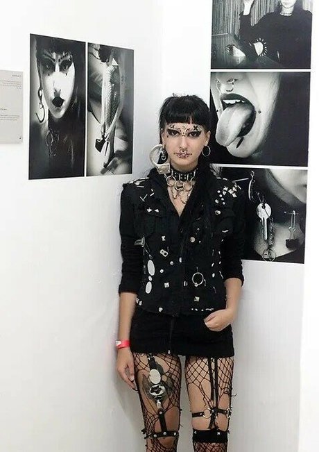 adamnotoscar HDポルノスター 写真