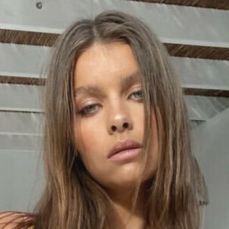 Kristina Mendonca エロティックモデル 写真