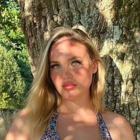 moonbeamlouth 無料女優 ギャラリー