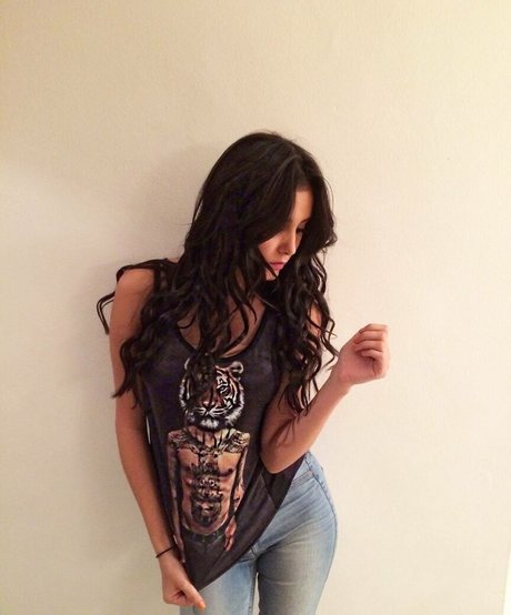 痴女妻オンリーファンズ アートポルノ 写真