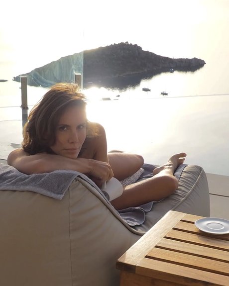 日本の熟女オンリーファンズ 無料 ギャラリー