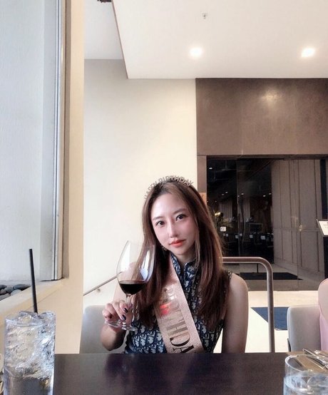 ueleelee 美しい女優 写真