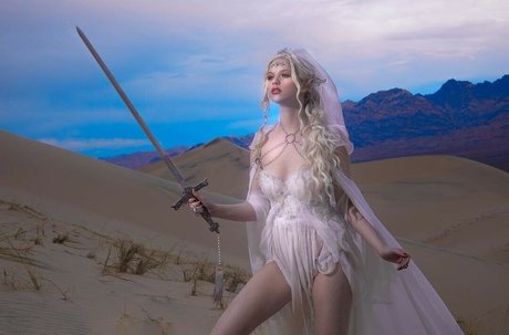 Emma Karla Peet xxxモデル 画像