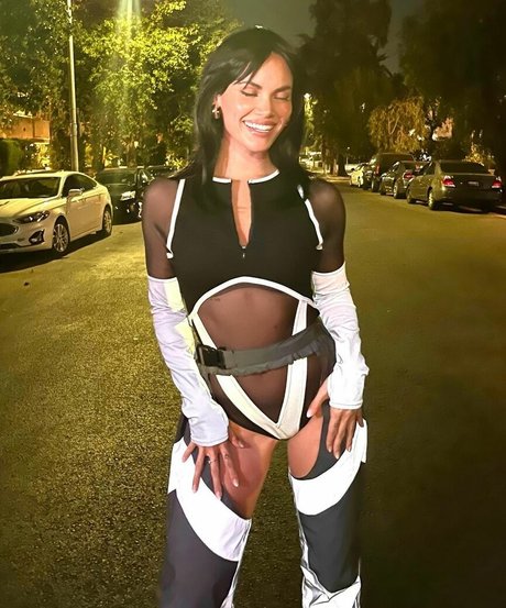 Sinead Harnett 無料モデル 画像